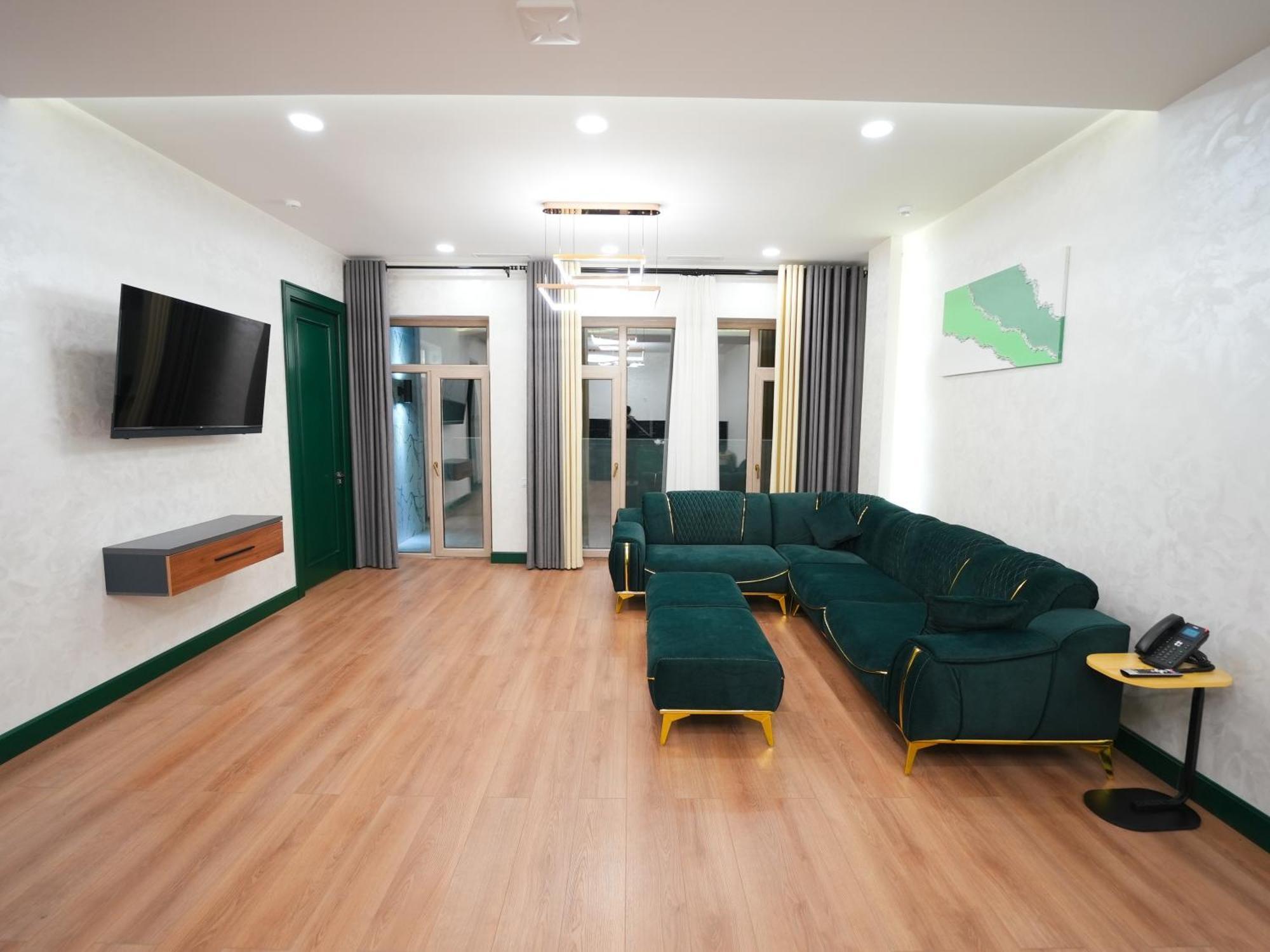 Avant Hotel Tashkent Pool&Spa Екстер'єр фото