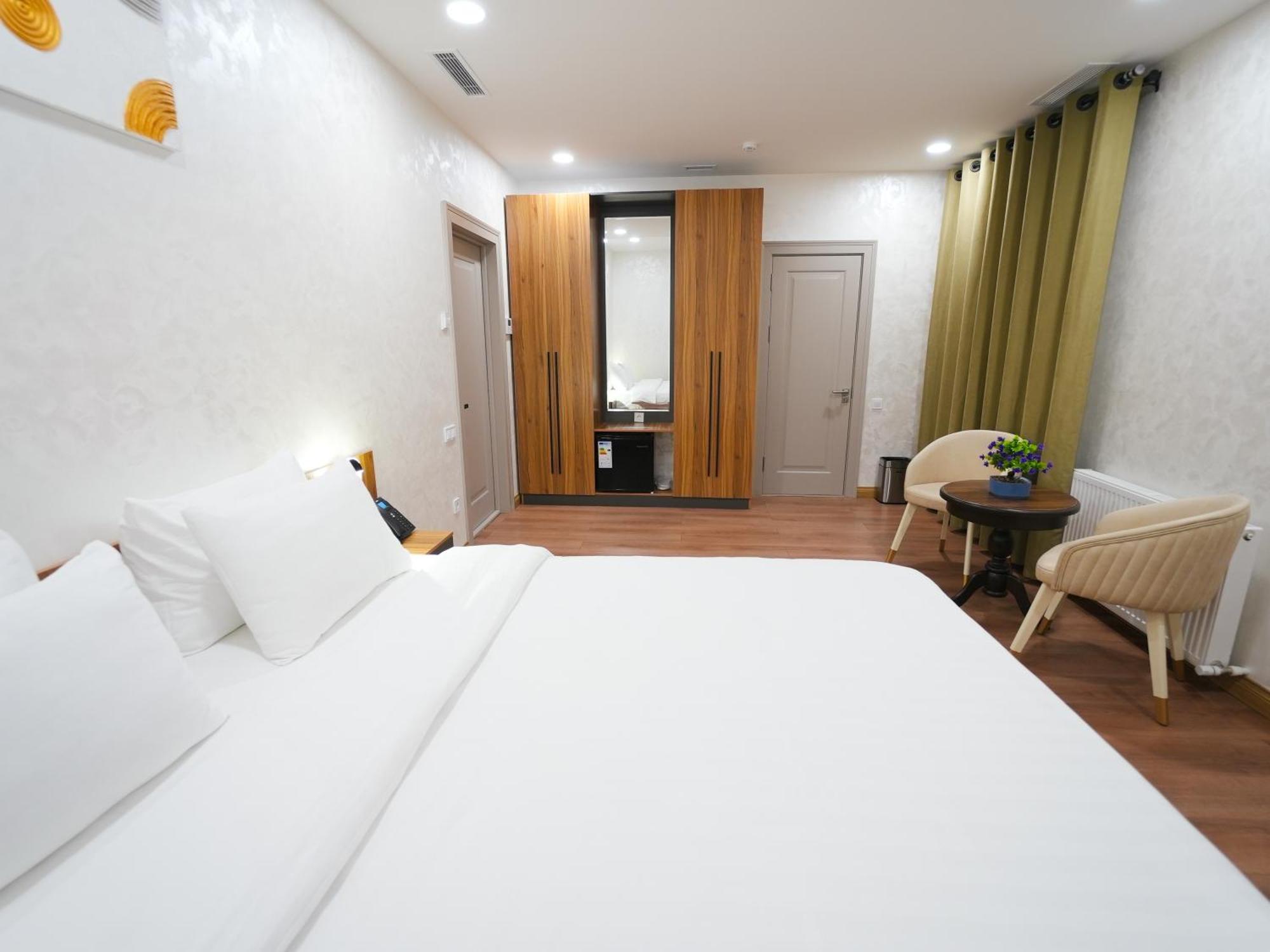 Avant Hotel Tashkent Pool&Spa Екстер'єр фото