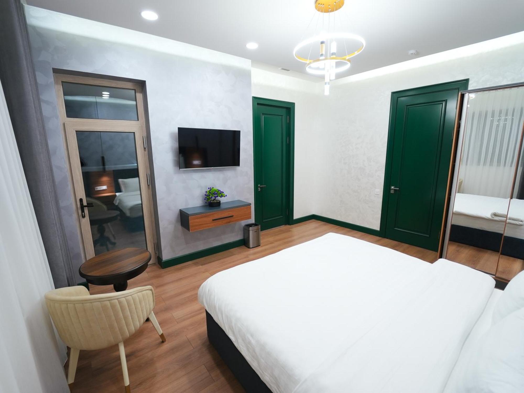 Avant Hotel Tashkent Pool&Spa Екстер'єр фото