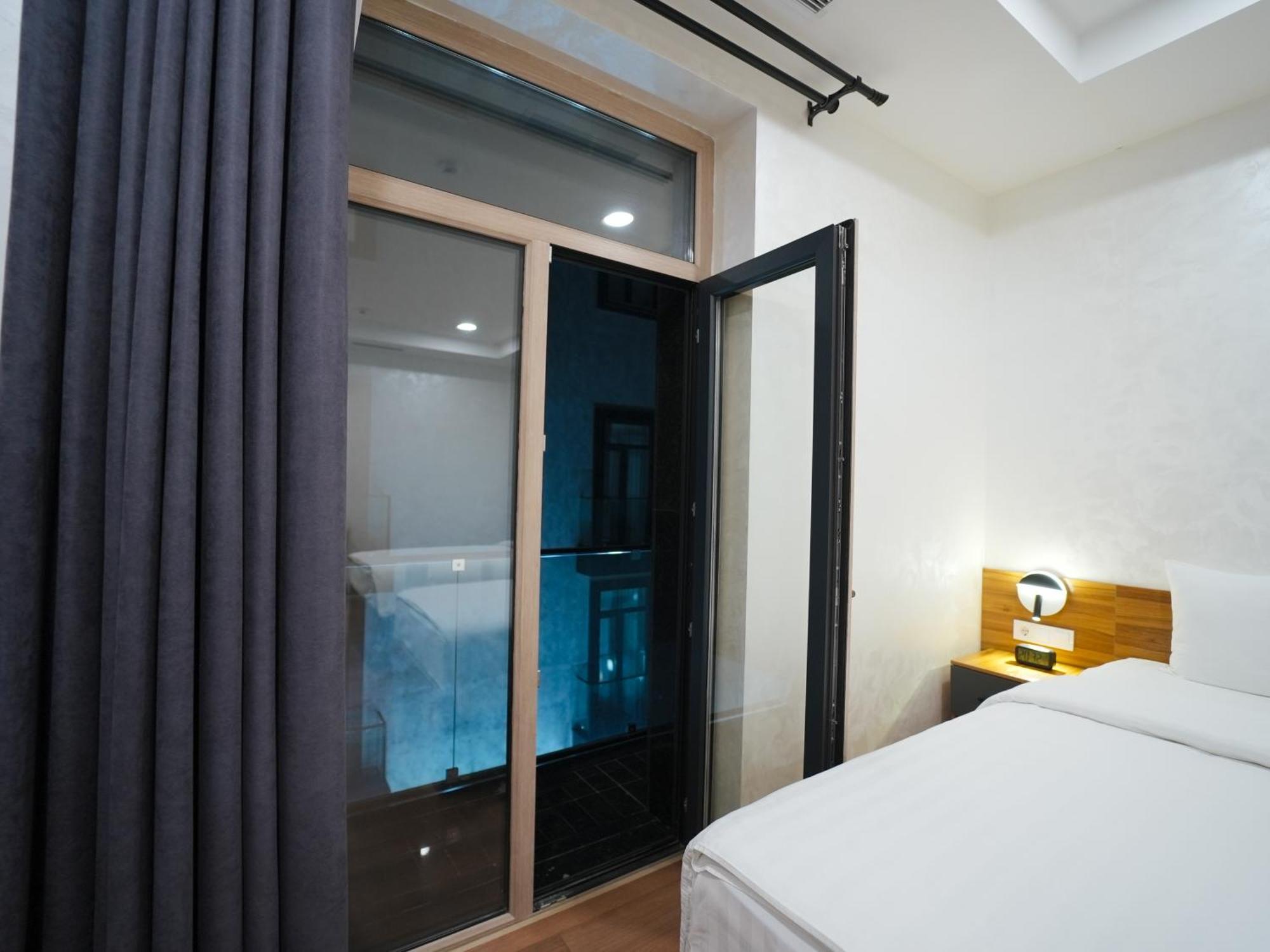 Avant Hotel Tashkent Pool&Spa Екстер'єр фото